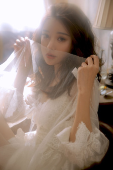 盖世太保枪口下的中国女人
